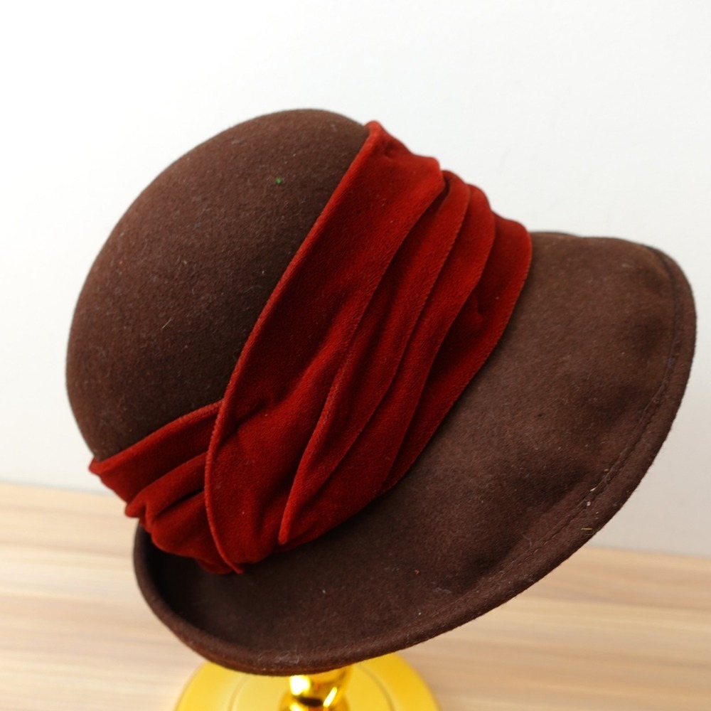 Vintage DA ME Hat Womens Brown Wool Felt Italian Chocolate Pleated Band Cloche